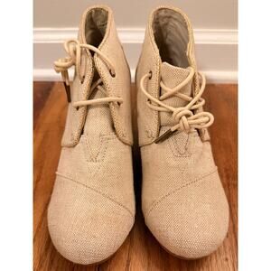 NWOT Toms Desert Wedge Booties - 9.5